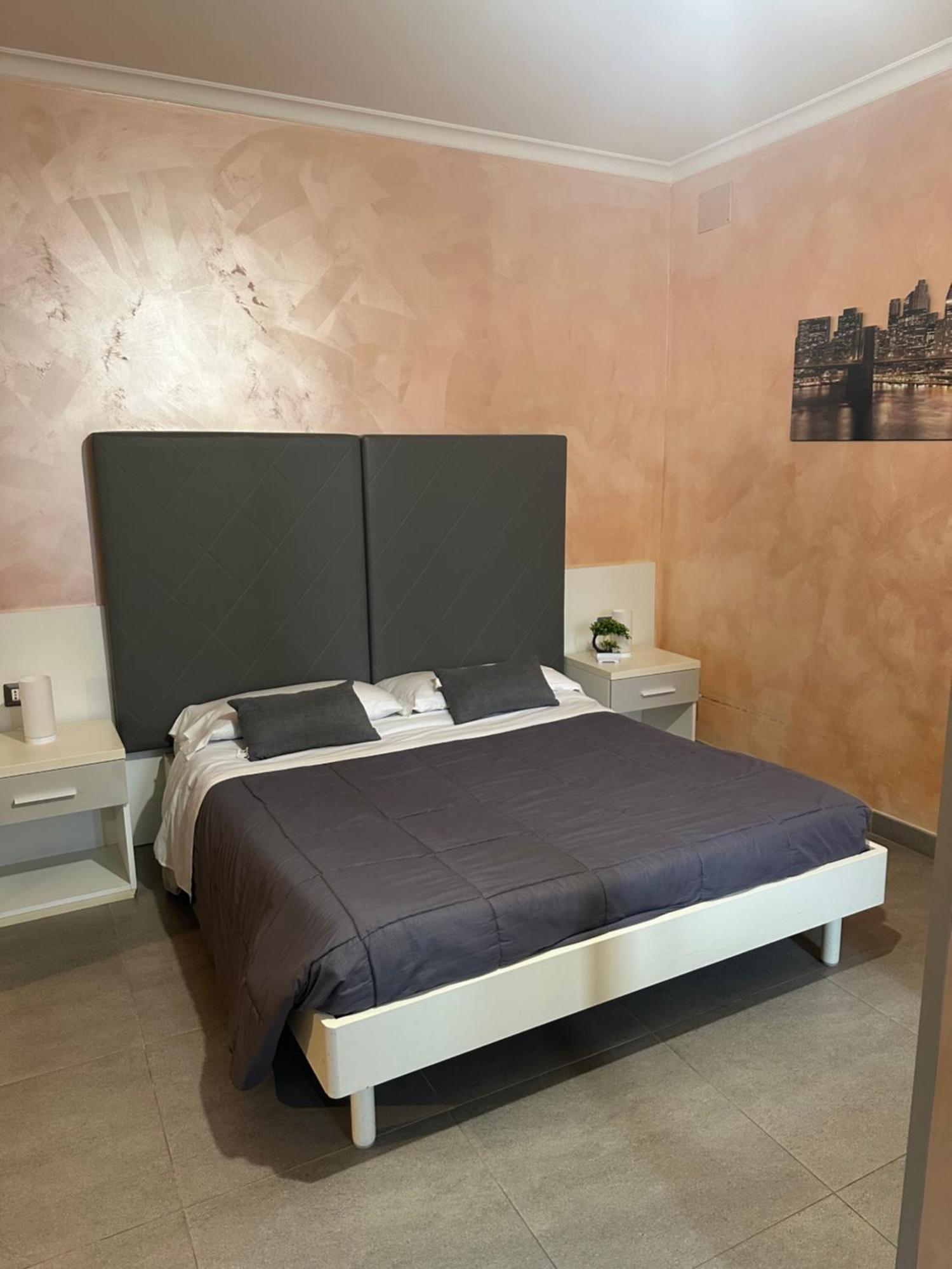 Bed and Breakfast Sabrina Airport Фьюмичино Экстерьер фото